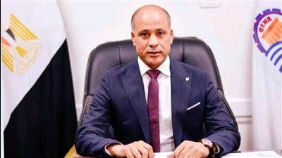 تموين قنا يضبط منشأة غير مرخصة تقوم بغش زيوت السيارات
