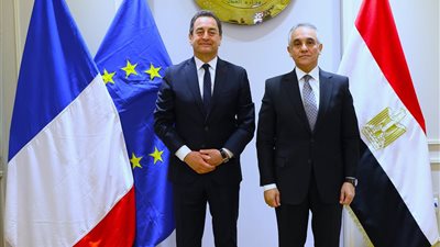 وزير العدل يستقبل سفير جمهورية فرنسا بالقاهرة لبحث أفق التعاون القضائي المشترك