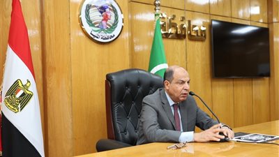 محافظ المنيا :الإسراع في التقدم للتصالح يضمن للمواطن حقوقه في توصيل المرافق