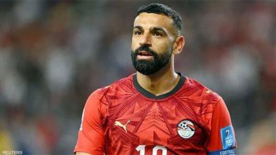 صلاح يتصدر القائمة.. أبرز نجوم كرة القدم المتاحين مجانًا في سوق الانتقالات الصيفية