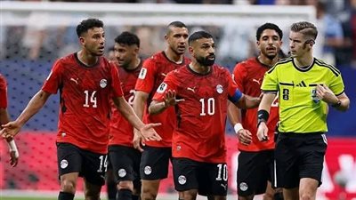 نشأت الديهي بعد مباراة مصر والأرجنتين: فضيحة تحكيمية مكتملة الأركان وحكم عنصري  