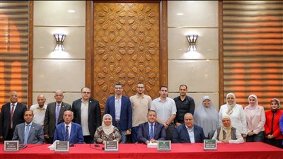 اللجنة العلمية بنقابة المهندسين تعقد اجتماعها الأول وتبحث خطة طموحه لربط البحث العلمي بالصناعة