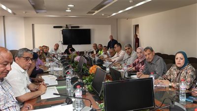 رئيس الصرف الصحي بالإسكندرية يترأس الاجتماع الدوري لمُتابعة مؤشرات الأداء وخطة العمل