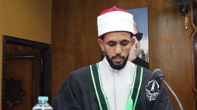 أصغر دكتور أزهري عبر التاريخ يوضح فرق التفكير العلمي بين نواكشوط والأزهر