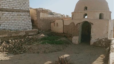 براءة 12 شاباً من 