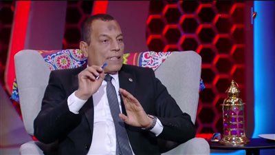 ناصر عباس لـ«الوفد»: علامات استفهام حول إدارة مباراة مصر والأرجنتين ومعايير تدخل الـVAR