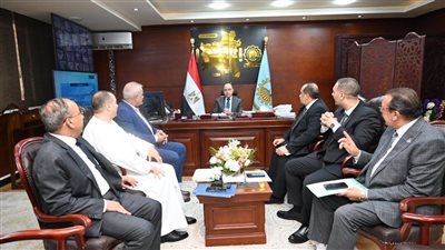 محافظ الغربية يلتقي أعضاء مجلسي النواب والشيوخ لبحث مشكلات الدوائر