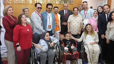 إيمان كريم تشيد بقدرات ذوي الإعاقة.. ورئيس القومي للمسرح: سنتبناهم ونوفر لهم فرصاً أكبر للإبداع