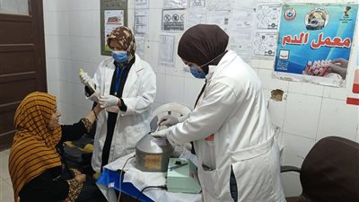 صحة المنيا تقدم 1529 خدمة طبية بسمالوط