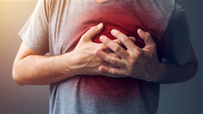 لا تتجاهلها..أعراض بسيطة تكشف إصابتك بأمراض القلب
