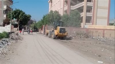 رفع 7 أطنان من القمامة والمخلفات الصلبة بمجلس قروى الشعانية بقنا 