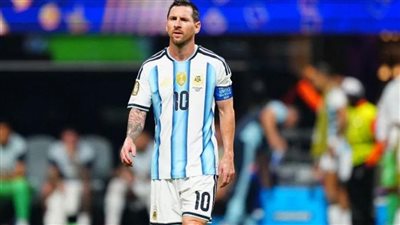 ألفاريز: 