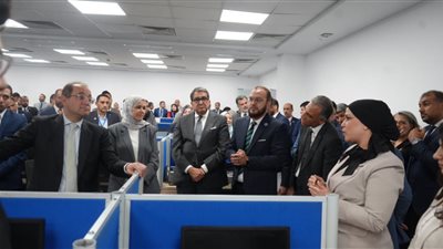 المالية: التحول إلى ثقافة خدمة العملاء مع تطبيق الحزمة الثانية للتسهيلات الضريبية