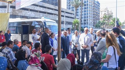 البحث عن أكياس الدم رحلة عذاب للسكندرية.. ومطالب بزيادة حملات التبرع