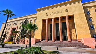 جامعة الإسكندرية تستضيف خبيراً فرنسياً لتقديم برنامج دولي في أمن الشبكات
