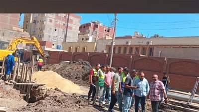 إحلال وتجديد فرعة هابطة للصرف بكفر صقر ومتابعة مأخذ البكارشة بالشرقية 