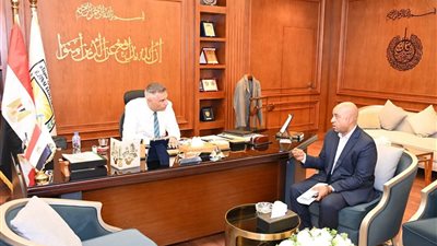 محافظ جنوب سيناء يقود جهود دعم المزارعين.. و يتابع تنفيذ التيسيرات بالتعاون مع البنك الزراعي المصري