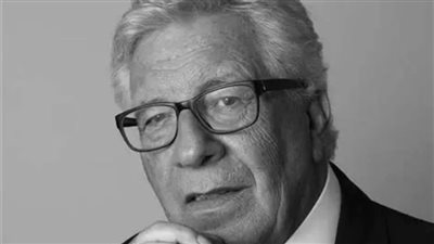 رحيل المغني الإيطالي بيبينو دي كابري عن عمر 86 عامًا