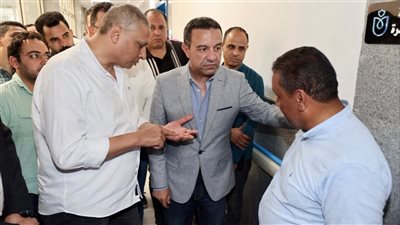 محافظ المنوفية يكافئ رئيس وحدة 