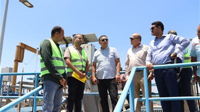 محافظ القليوبية يواصل جولته بشبين القناطر ويتفقد محطة معالجة الكوم الأحمر 