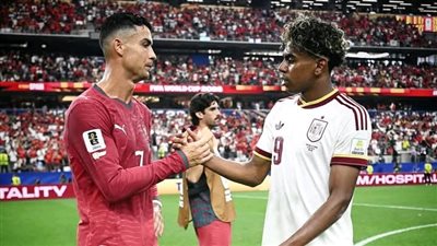 لامين يامال يتغزل في رونالدو.. ماذا قال؟