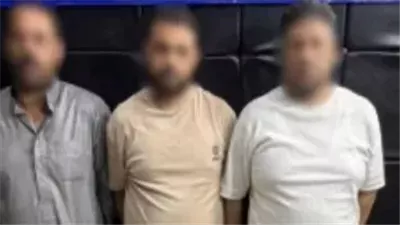 بعد 16 واقعة سرقة.. القبض على المتهمين بسرقة هاتف شخص من داخل حقيبته بالقاهرة 