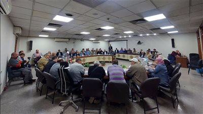 لبحث الشكاوى وتطوير الخدمات.. نقيب المهندسين يعقد لقاءه الأسبوعي مع الجمعية العمومية 