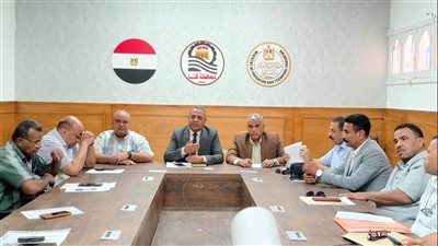 وكيل مديرية تعليم قنا يطلق خطة الاستعداد المبكر للعام الدراسي الجديد