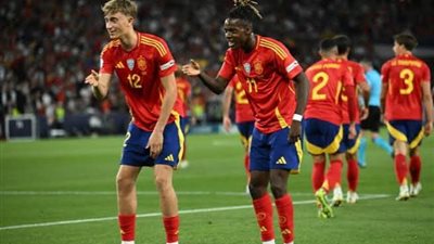 أحمد السيد: إسبانيا الأكثر تركيزًا في كأس العالم.. وأخطاء الـVAR أصبحت غير مبررة