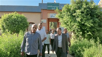 مدير تعليم أسيوط يتفقد لجان الثانوية العامة بإدارة الفتح التعليمية 