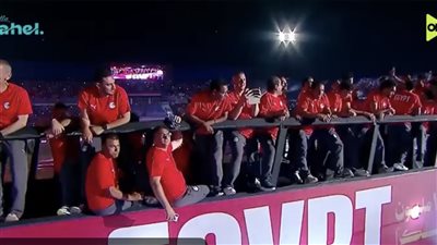 استقبال حافل للاعبي المنتخب الوطني في استاد القاهرة (شاهد) 