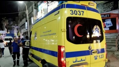 إصابة 4 أشخاص في تصادم سيارة ملاكي وتروسيكل بالبحيرة
