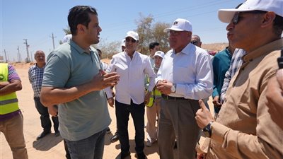 محافظ أسيوط يستقبل رئيس الهيئة العربية للتصنيع لتفقد مشروعات حياة كريمة