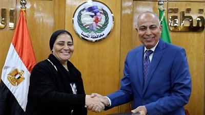 شراكة تنموية بين محافظة المنيا ومؤسسة “العناني”