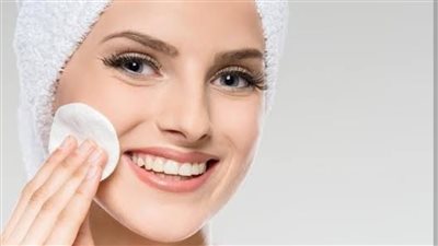 ترطيب البشرة بوصفات طبيعية.. حلول منزلية تمنح الجلد النعومة والنضارة