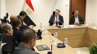 مساعدا وزير الصحة يناقشان مع “Orange” و