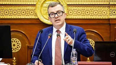 وزير التخطيط: ننفذ نهجاً متكاملاً يضع الإنسان في قلب عملية التنمية