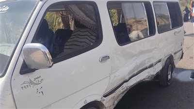 إصابة 4 أشخاص في حادث تصادم بالطريق الزراعي الشرقي بأسوان