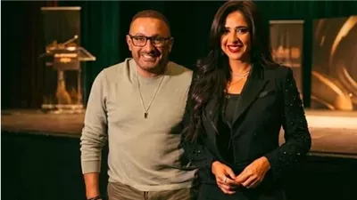 السقا وياسمين عبدالعزيز يحتفلان بعرض فيلم خلي بالك من نفسك خلال ايام