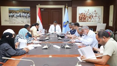 خطة عمل لإنهاء ملفات تقنين الأراضي وتمليك المواطنين بالبحر الأحمر 