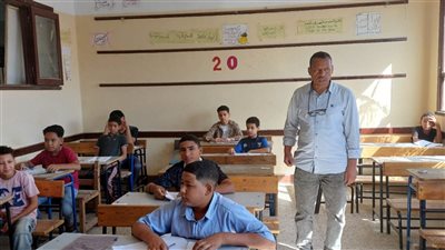 17 ألف و573 طالبًا يؤدون امتحاني اللغة العربية والتربية الدينية بصفوف النقل في أبو تشت