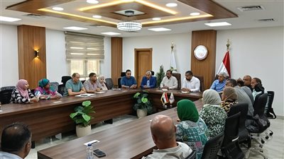 وزيرة الإسكان تتابع موقف عدد من المشروعات وملفات العمل بمدينة العبور الجديدة