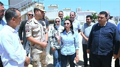 ممحافظ البحيرة تتفقد محطة مياه غرب كفر الدوار