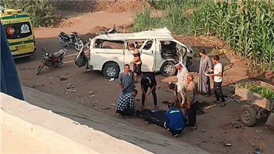 مصرع وإصابة 25 شخصًا في تصادم سيارتين أعلى طريق شبرا بنها الحر 