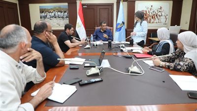  ​لتوفير فرص عمل وتحقيق عائد اقتصادي.. تحديد مواقع وأنشطة عربات الطعام بالغردقة 