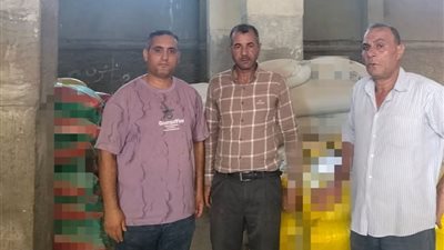 ضبط 2 طن أعلاف داخل مصنع غير مرخص بالبحيرة