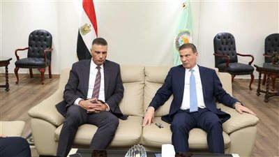 وزير الزراعة يبحث مع محافظ جنوب سيناء التوسع في زراعات النخيل والزيتون وتطوير المزارع الإرشادية