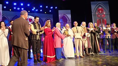 شعبة الدراما باتحاد الكتاب تكرم يحيى الفخراني بالمسرح القومي