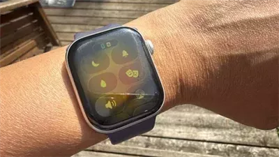كيف تعمل ميزة قفل الماء في ساعة Apple Watch؟