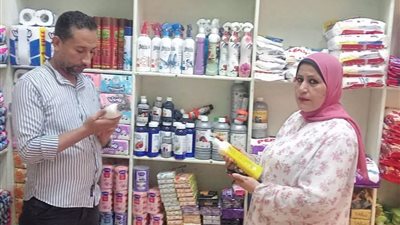 ضبط لحوم مذبوحة خارج المجازر ومواد غذائية منتهية الصلاحية بأبو حمص